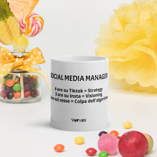 IT-JP-SOCIAL MEDIA MANAGER - MUG